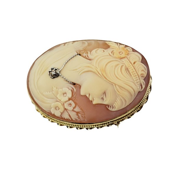 Vintage 14 Karat Yellow Gold and Diamond Cameo Brooch/Pendant #10664 - Picture 2 of 7